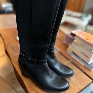 Never worn BLONDO BLACK BELOW KNEE BOOTS WITH BUCKLE